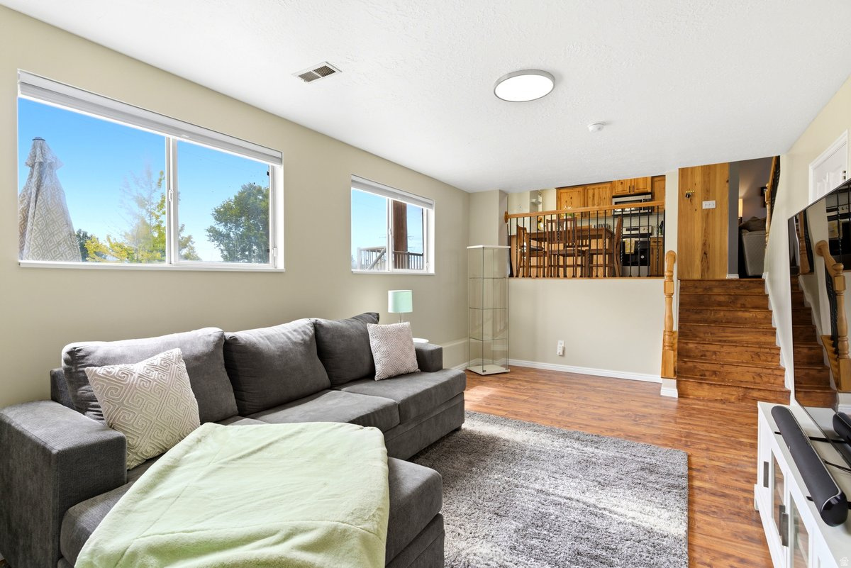 KATIE'S PLACE - Residential