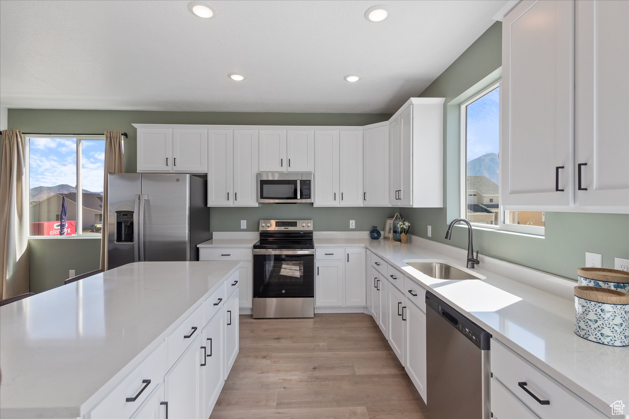 ARROWHEAD RANCH - Residential