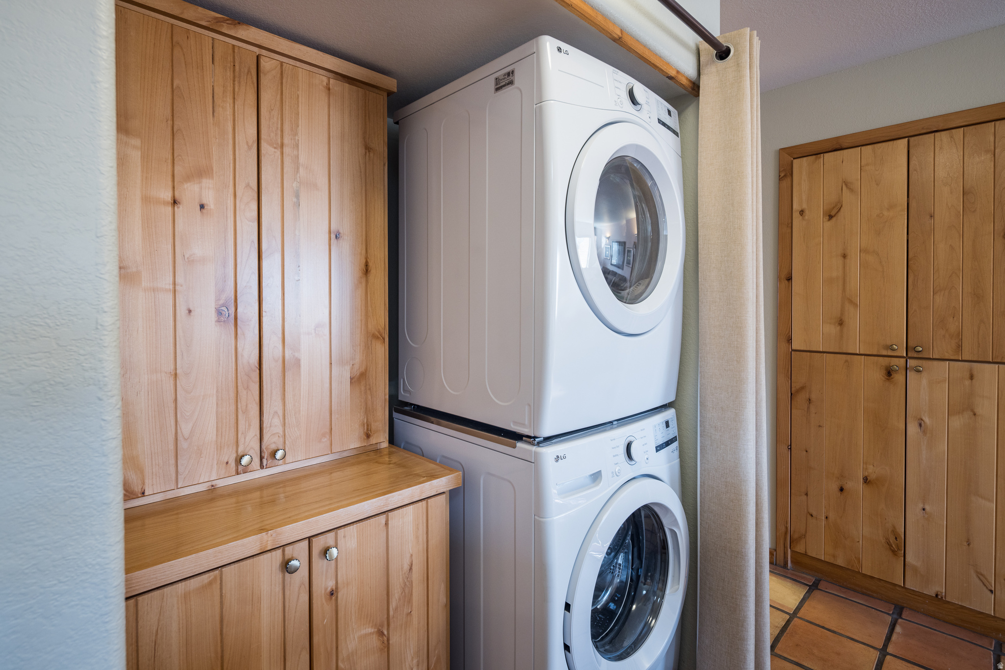 CASTILLO DE LAS ROCAS - Residential