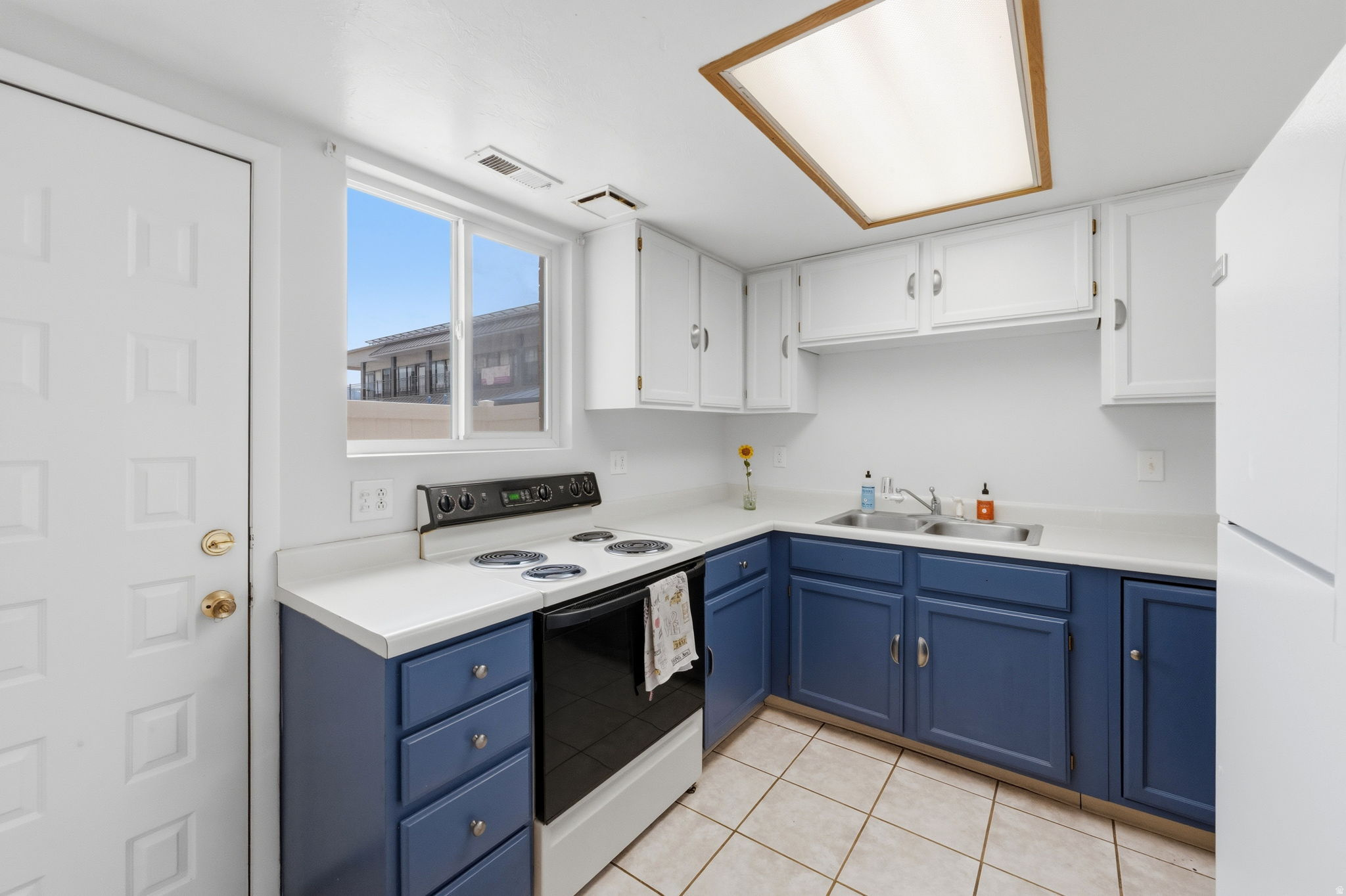 REDWOOD VILLAGE - Residential