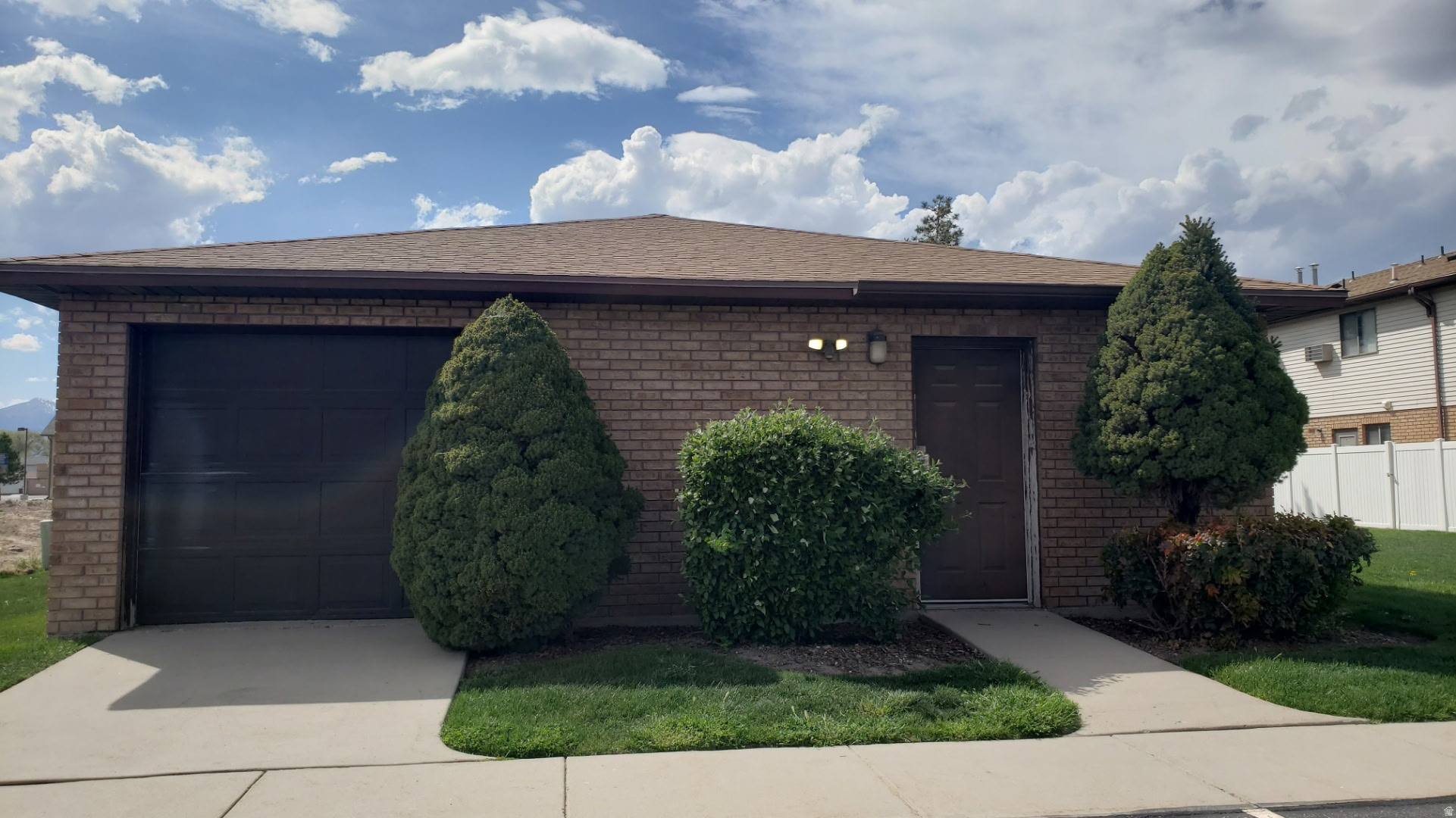 REDWOOD VILLAGE - Residential