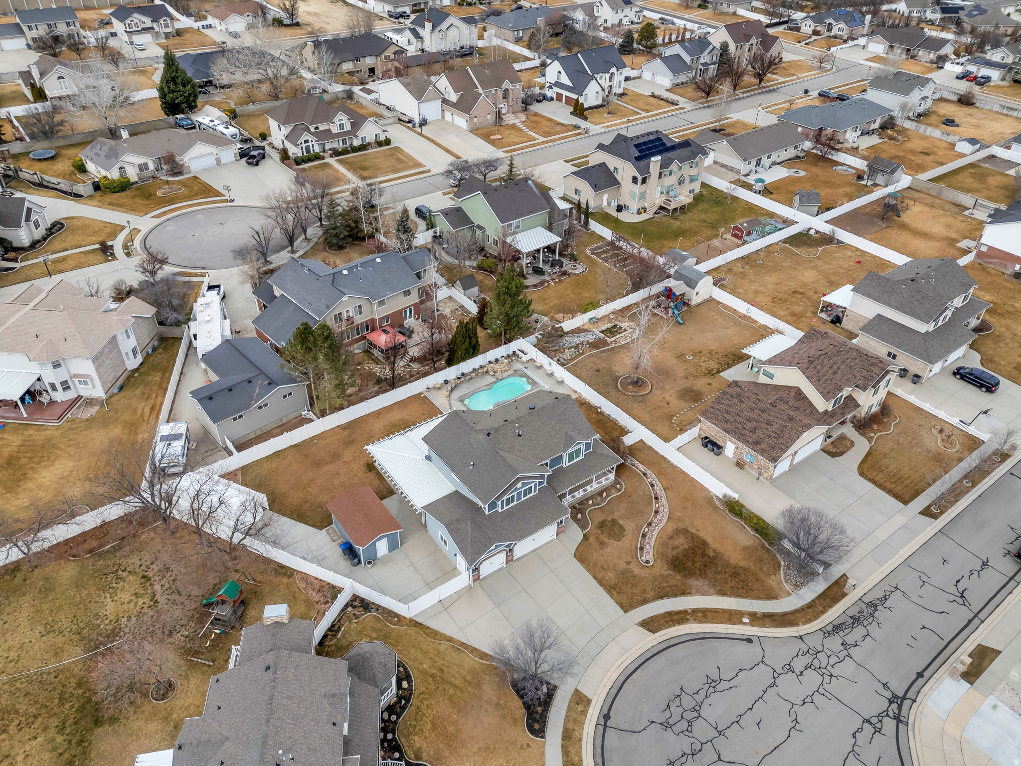 EDEN VIEW - Residential