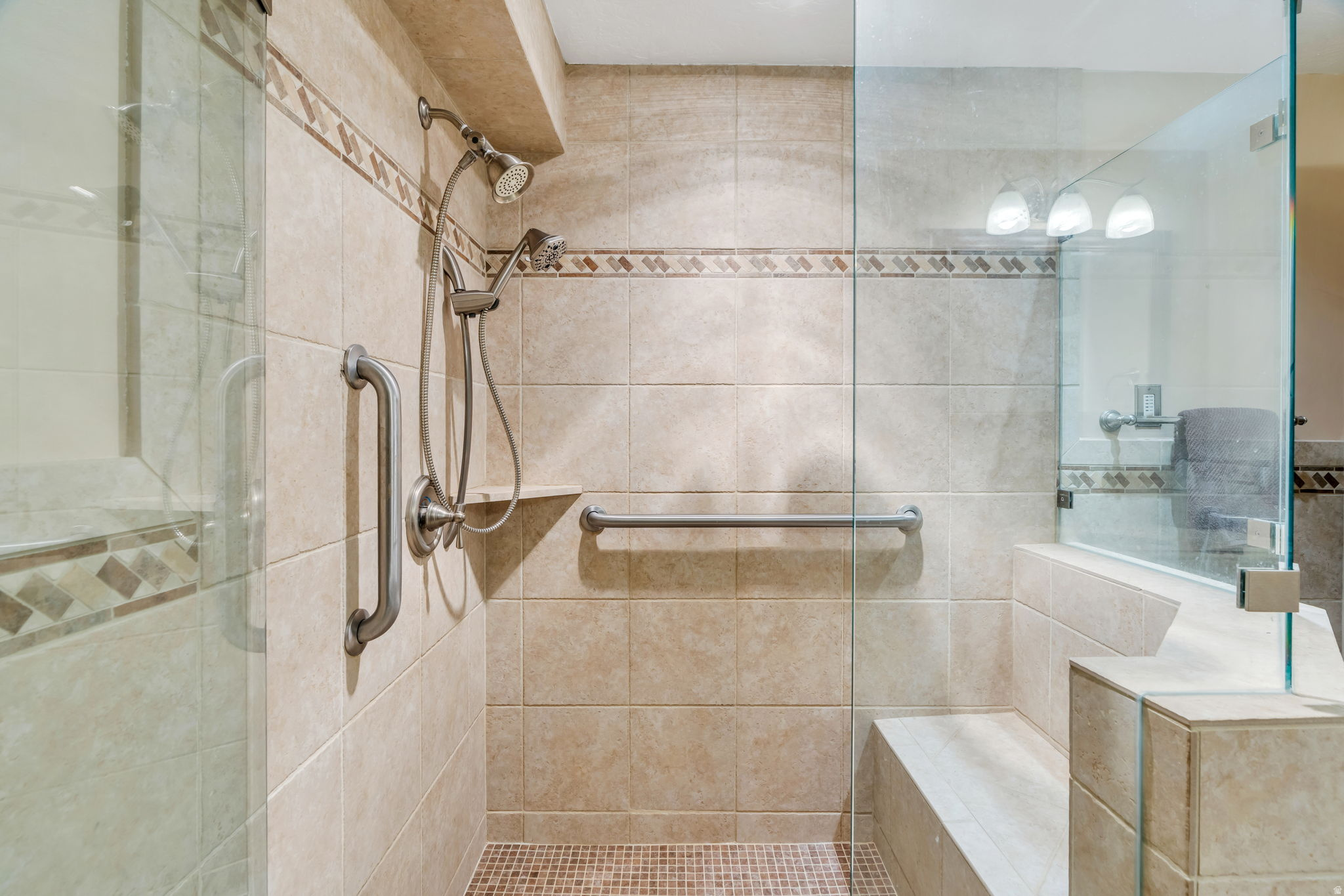 EDEN VIEW - Residential