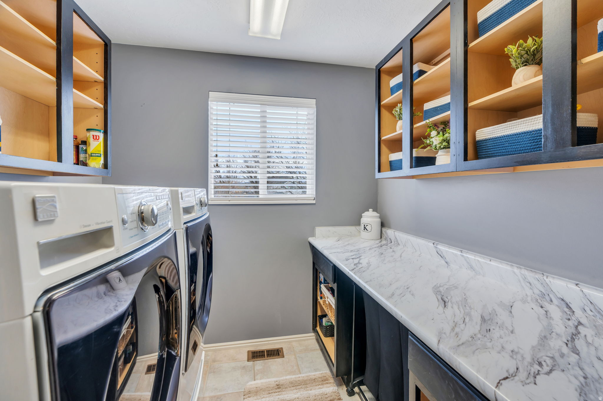 EDEN VIEW - Residential