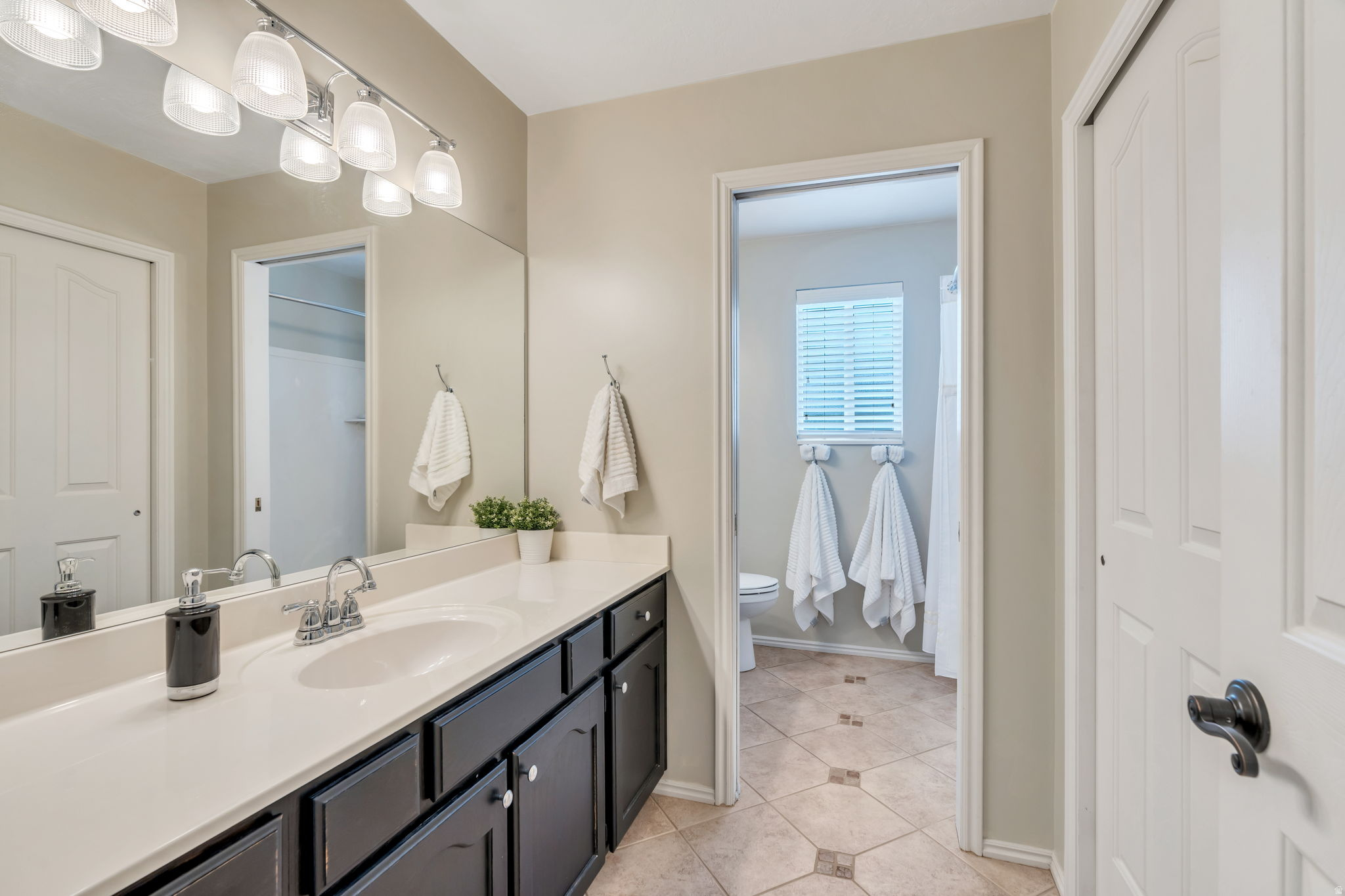 EDEN VIEW - Residential