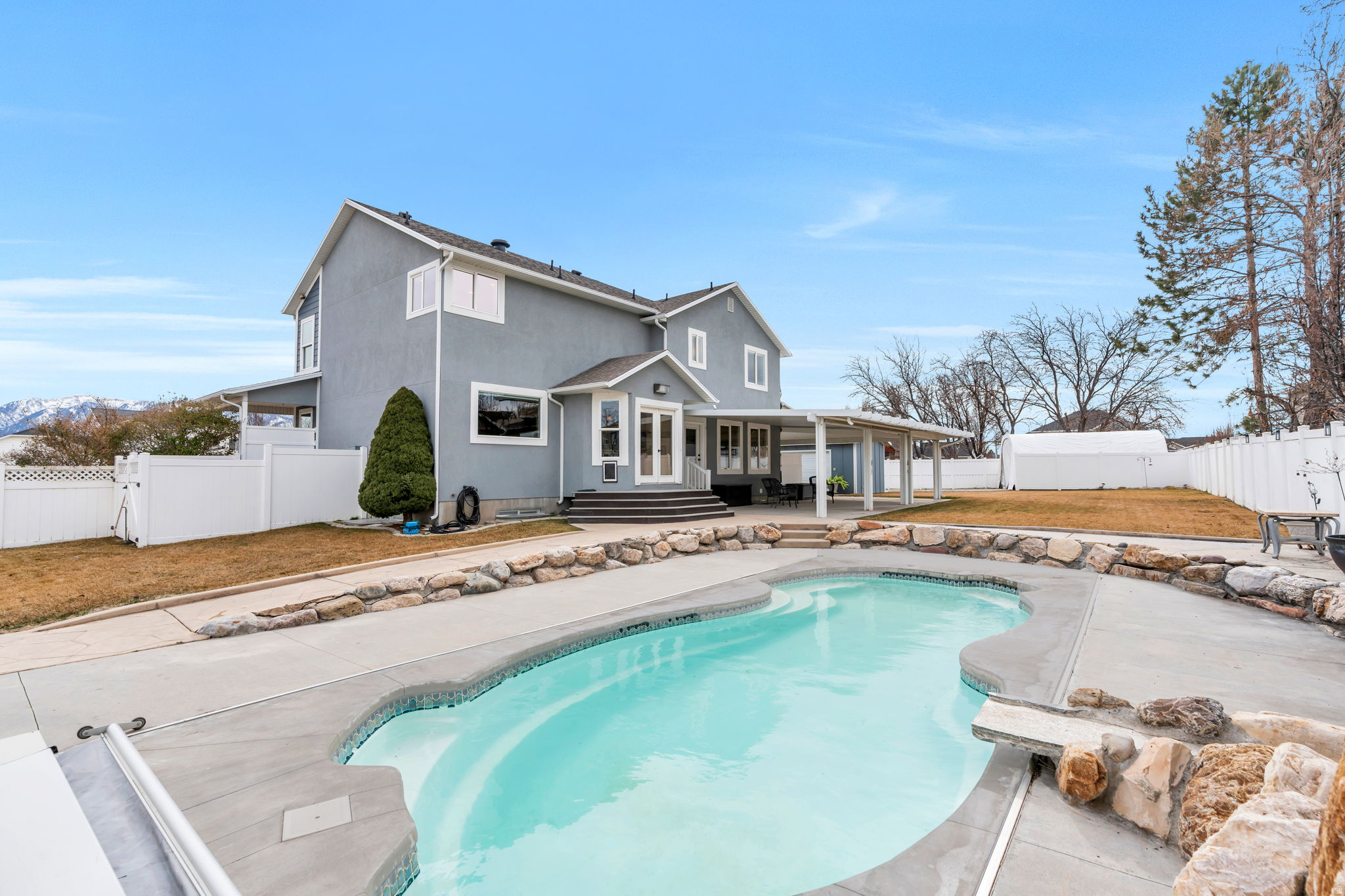 EDEN VIEW - Residential