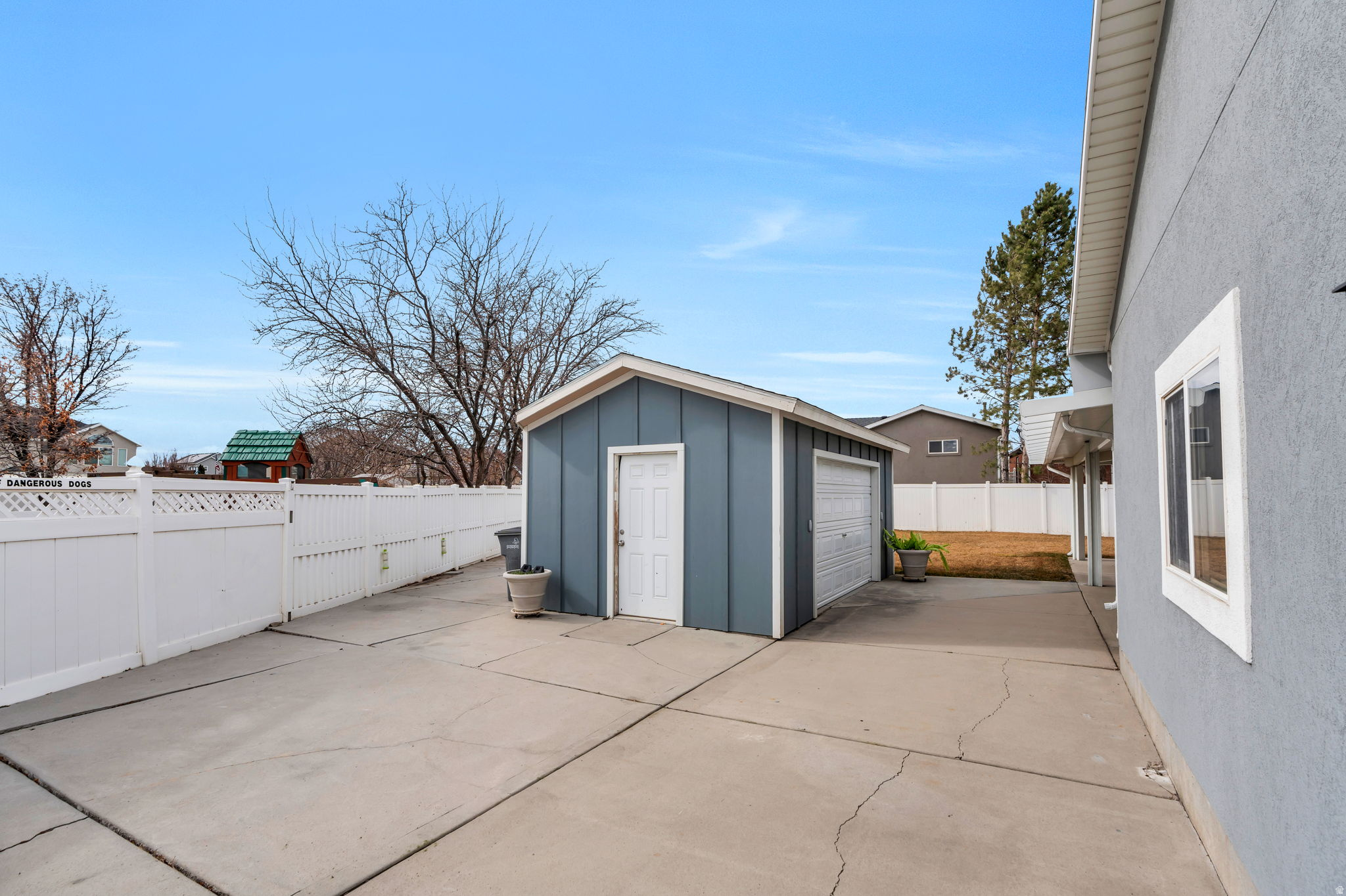 EDEN VIEW - Residential