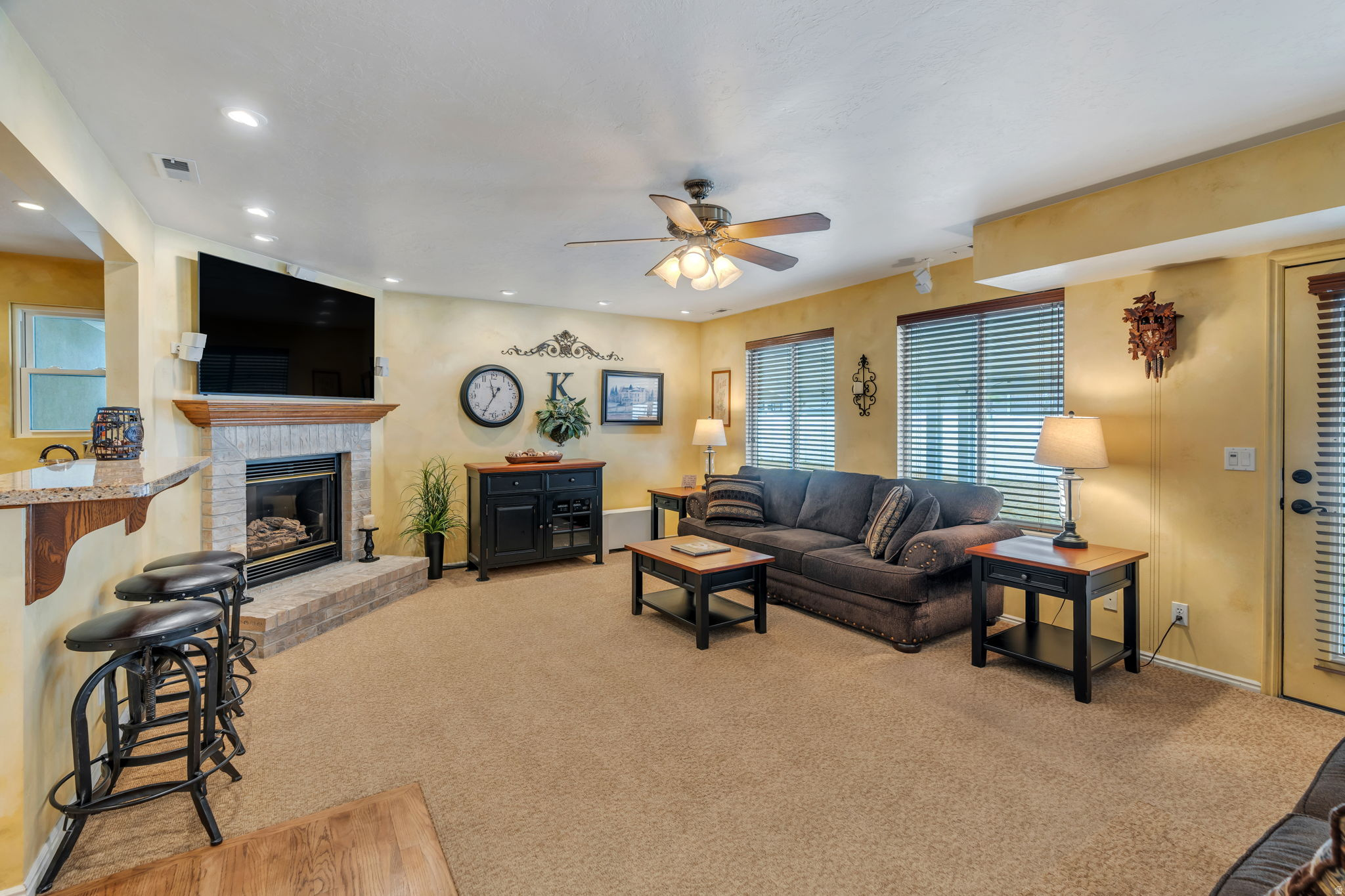 EDEN VIEW - Residential