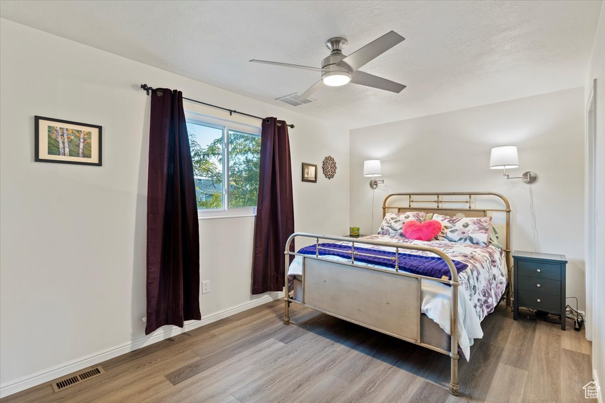 COUNTRY CREEK ESTATE - Residential