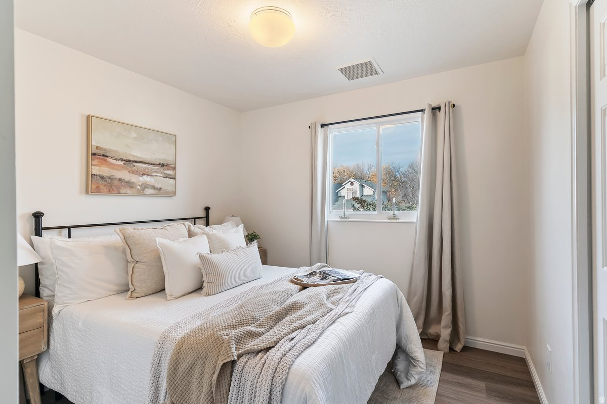 COUNTRY CREEK ESTATE - Residential