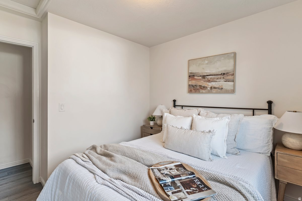 COUNTRY CREEK ESTATE - Residential