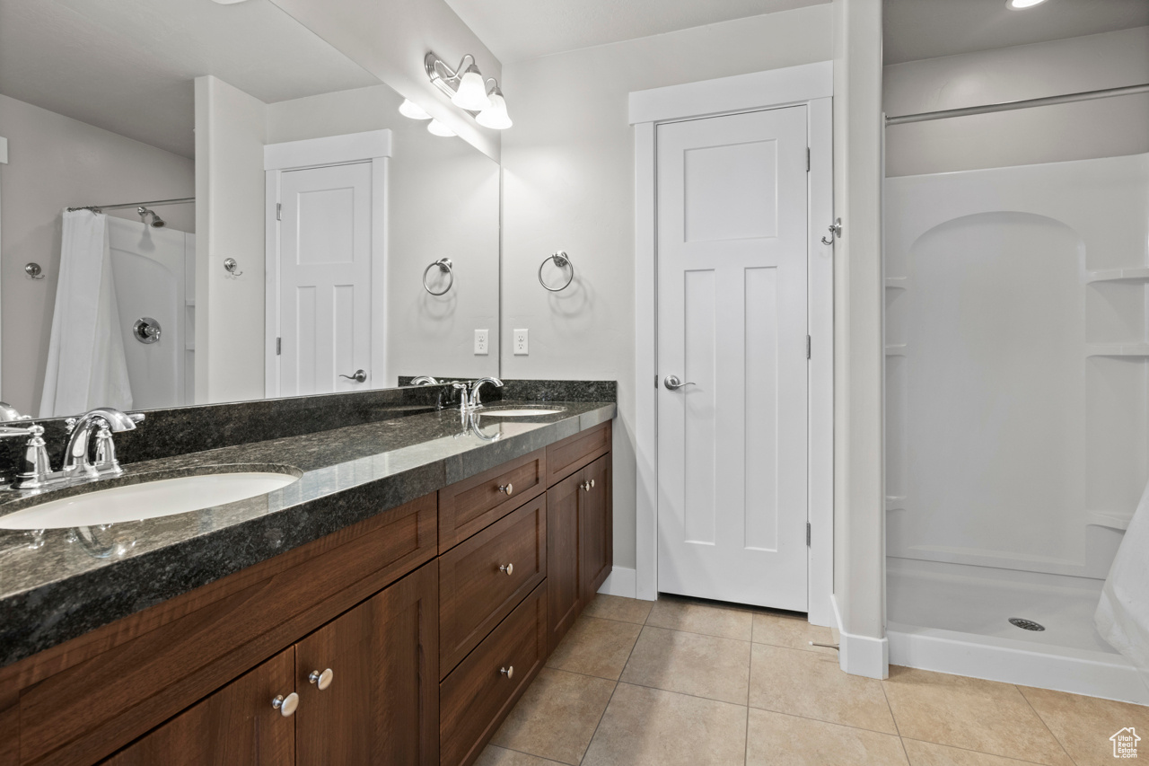 ASPEN SUMMIT AT SUNRIDGE HILLS - Residential