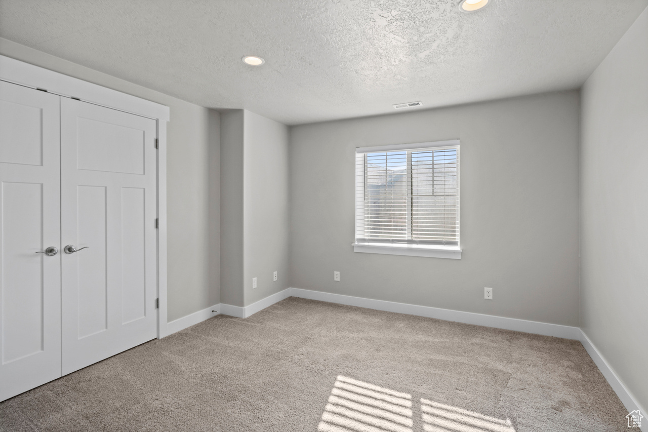 ASPEN SUMMIT AT SUNRIDGE HILLS - Residential
