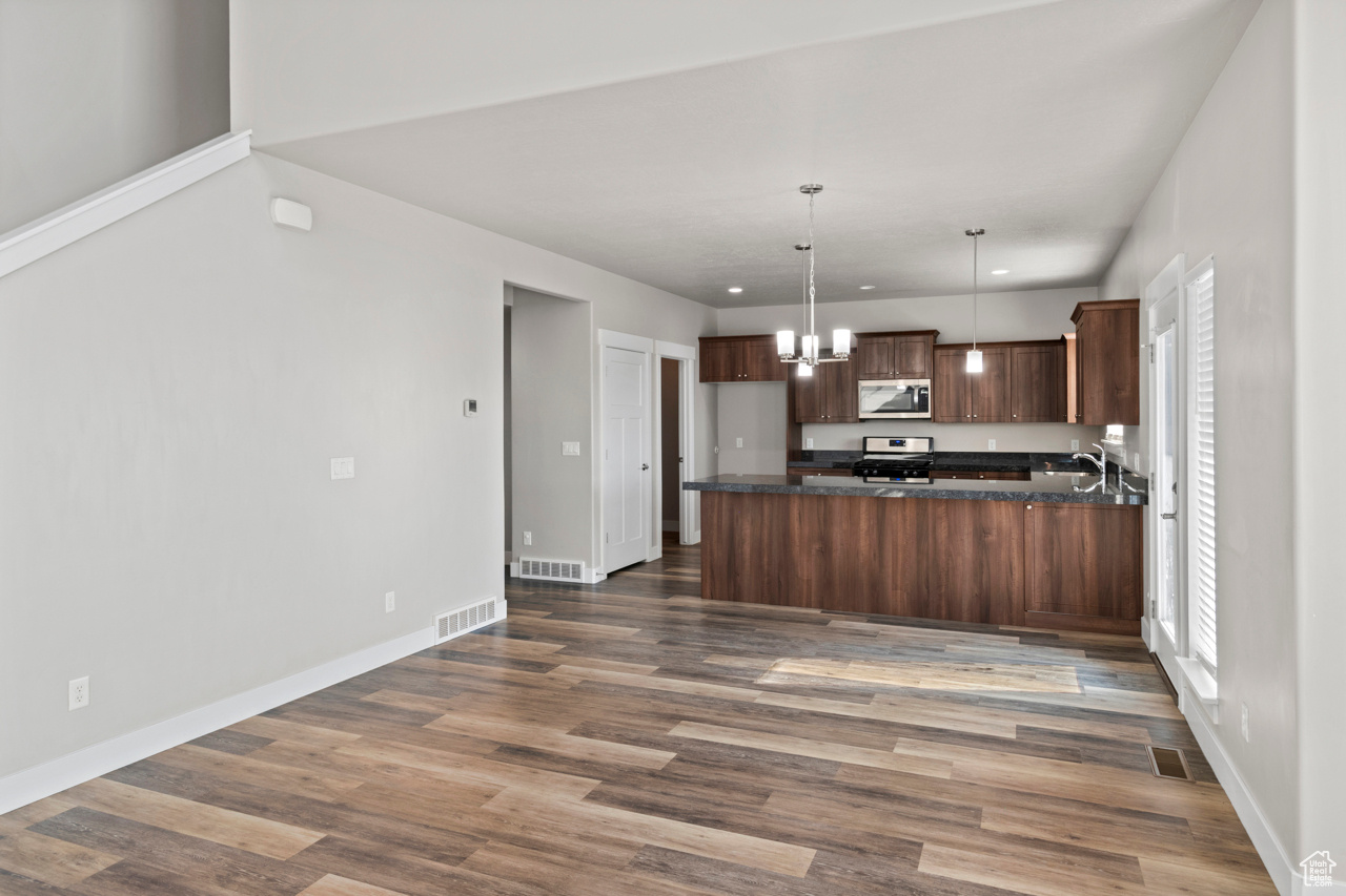 ASPEN SUMMIT AT SUNRIDGE HILLS - Residential