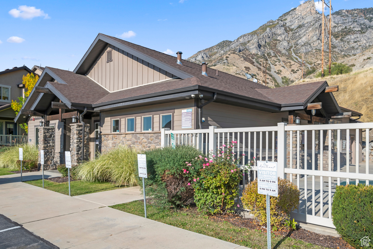 ASPEN SUMMIT AT SUNRIDGE HILLS - Residential