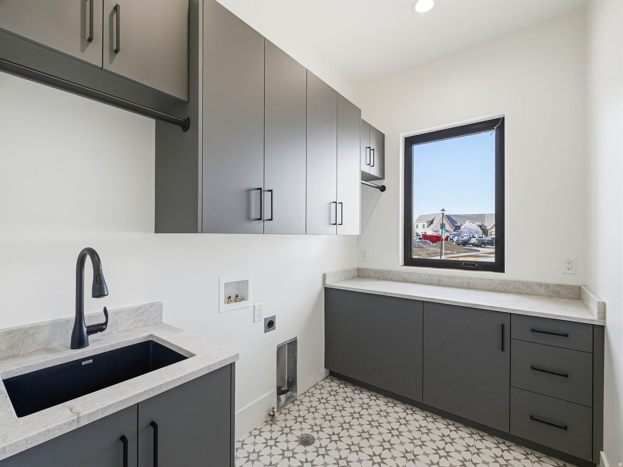 HIDDEN HOLLOW - Residential