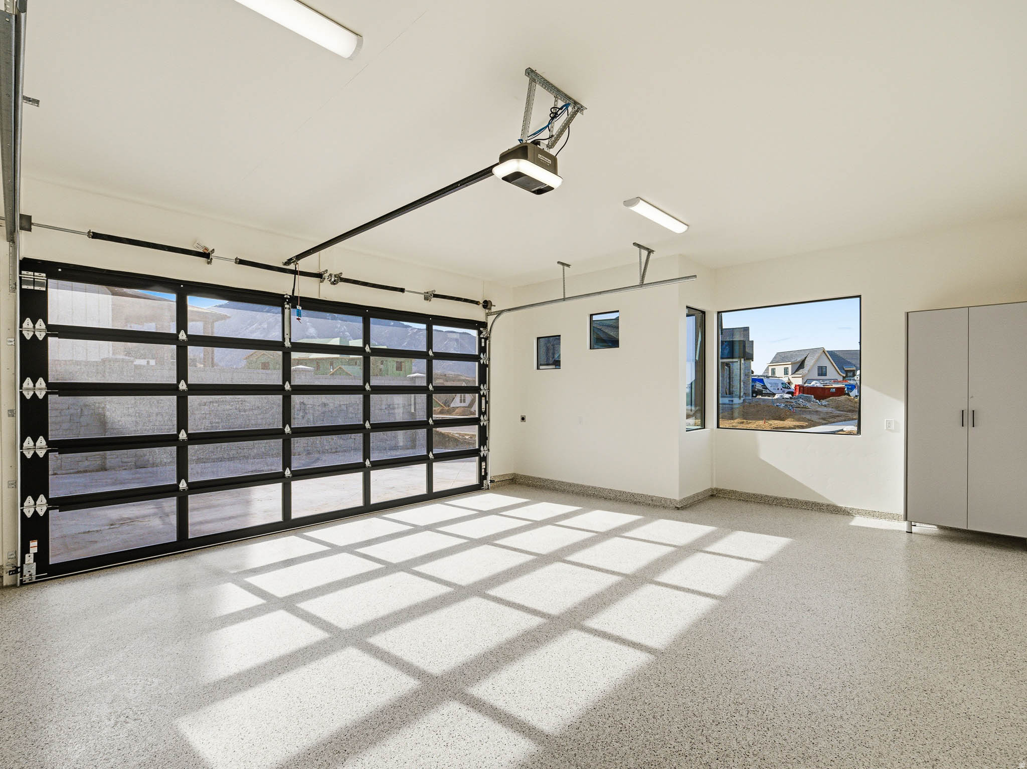 HIDDEN HOLLOW - Residential