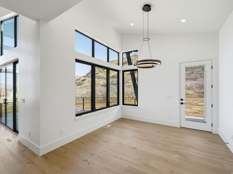 Tiny photo for 3457 S COBBLESTONE LOOP, Mapleton, UT 84664 (MLS # 2132783)