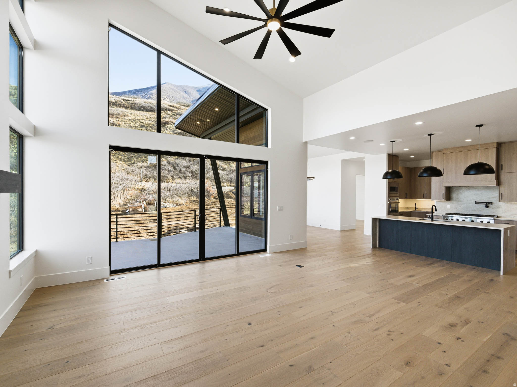 HIDDEN HOLLOW - Residential