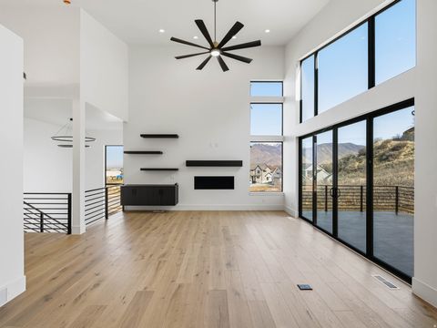 Tiny photo for 3457 S COBBLESTONE LOOP, Mapleton, UT 84664 (MLS # 2132783)