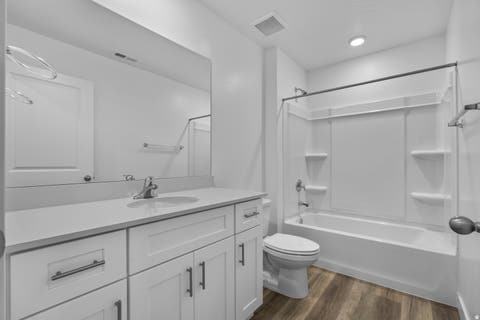 Tiny photo for 3321 E DEFIANCE HOUSE DR #4200, Washington, UT 84780 (MLS # 2172909)