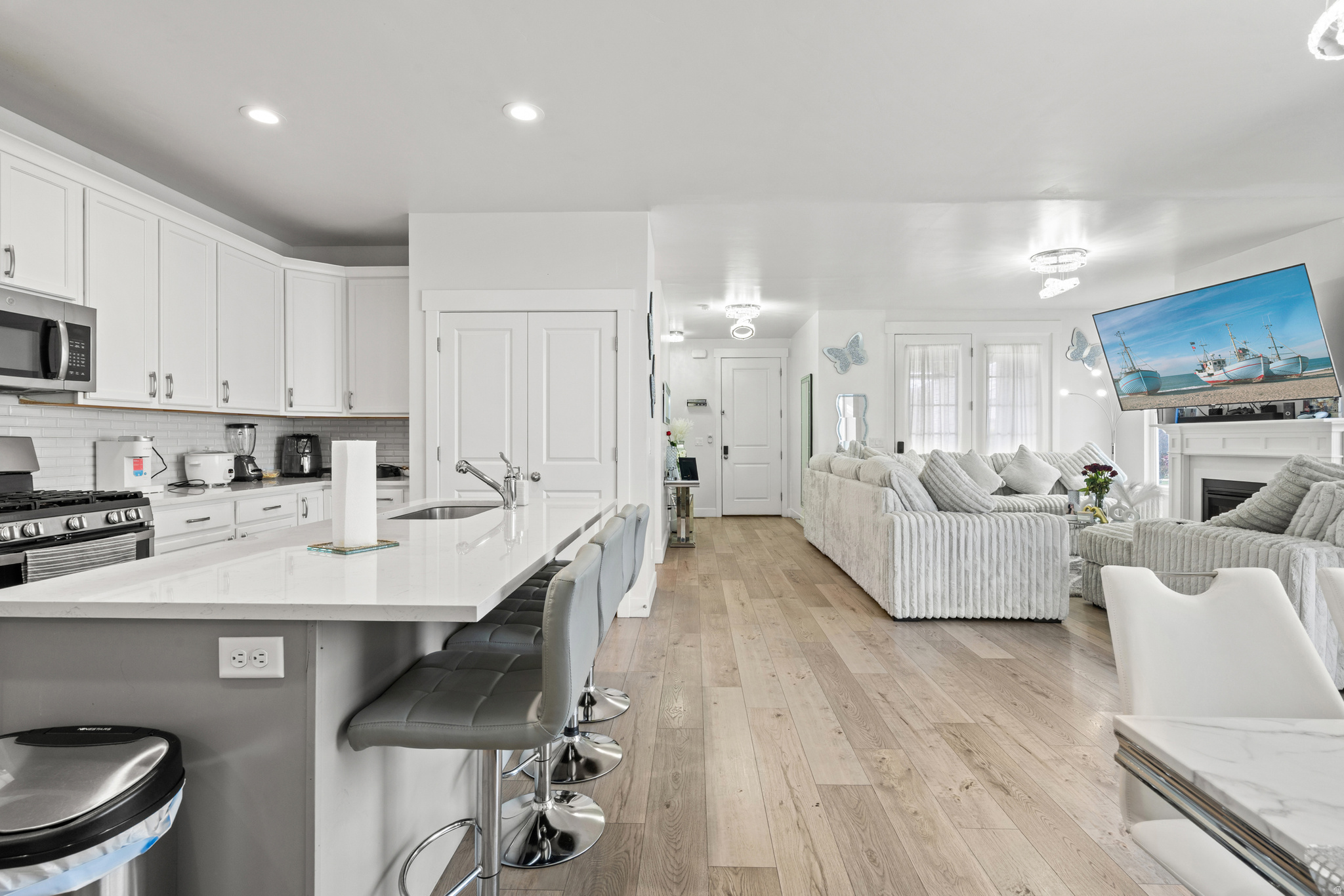 DAYBREAK - Residential