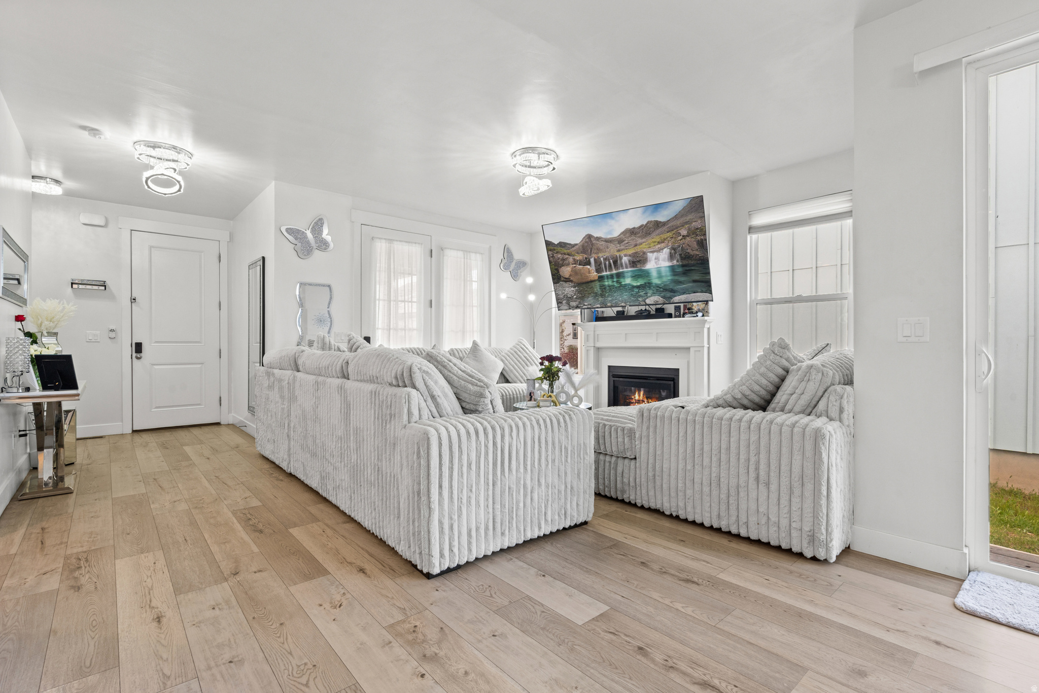 DAYBREAK - Residential