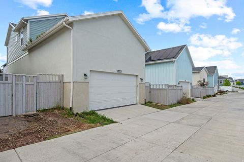 Tiny photo for 11727 S MORING POINT WAY, South Jordan, UT 84009 (MLS # 2151337)