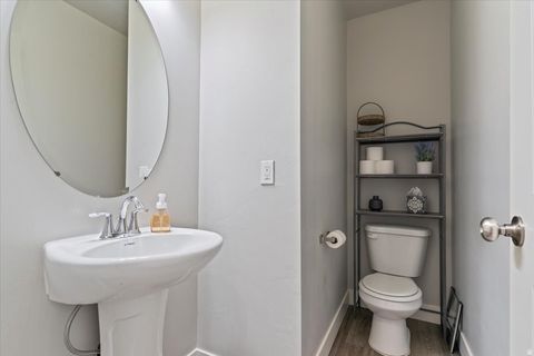 Tiny photo for 463 E LONDON WAY, Clearfield, UT 84015 (MLS # 2130887)