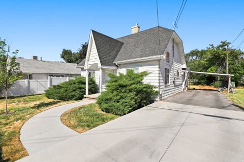 Tiny photo for 350 N 1100 W, West Bountiful, UT 84087 (MLS # 2173726)