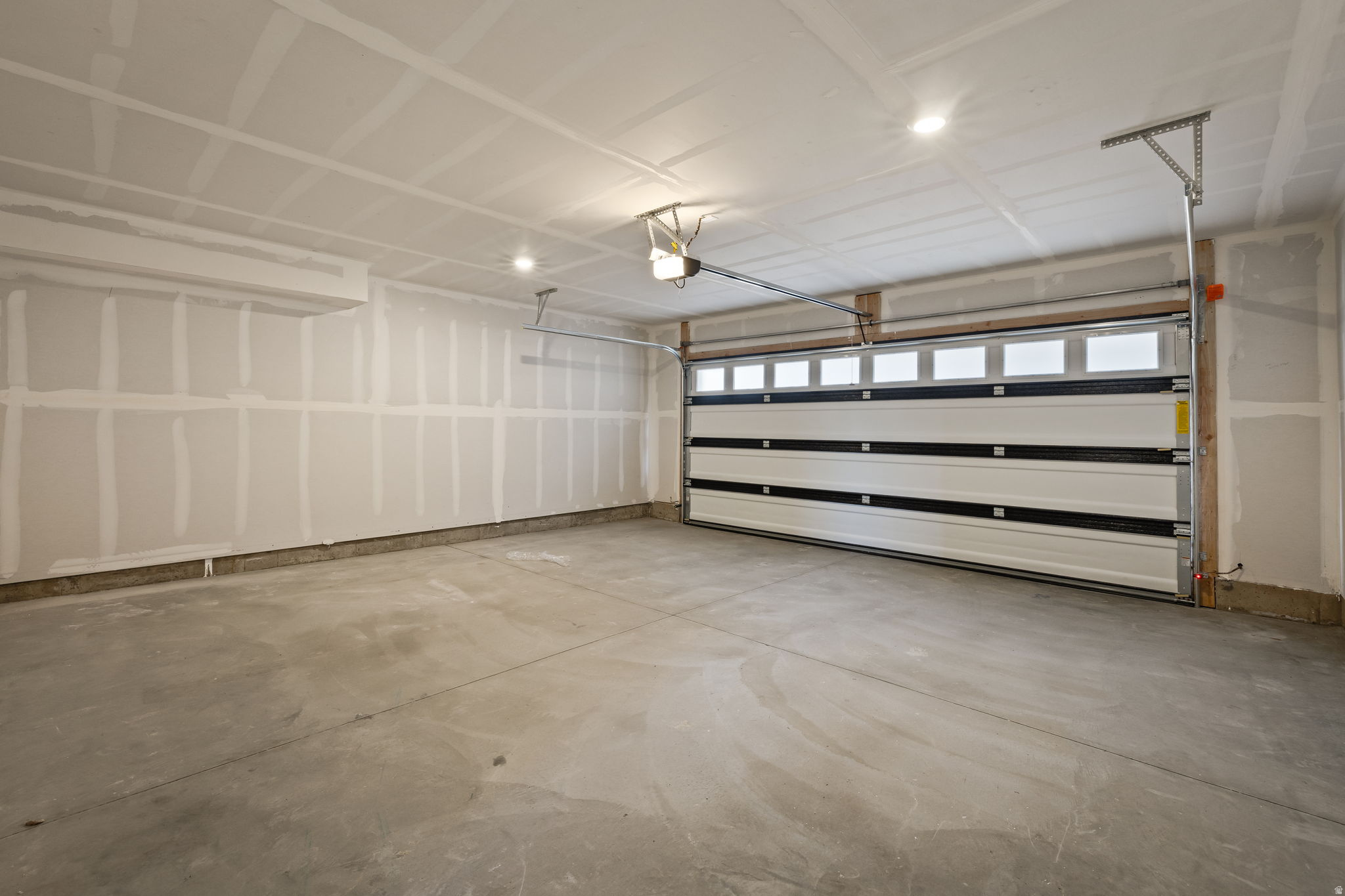 THE MONROE - Residential