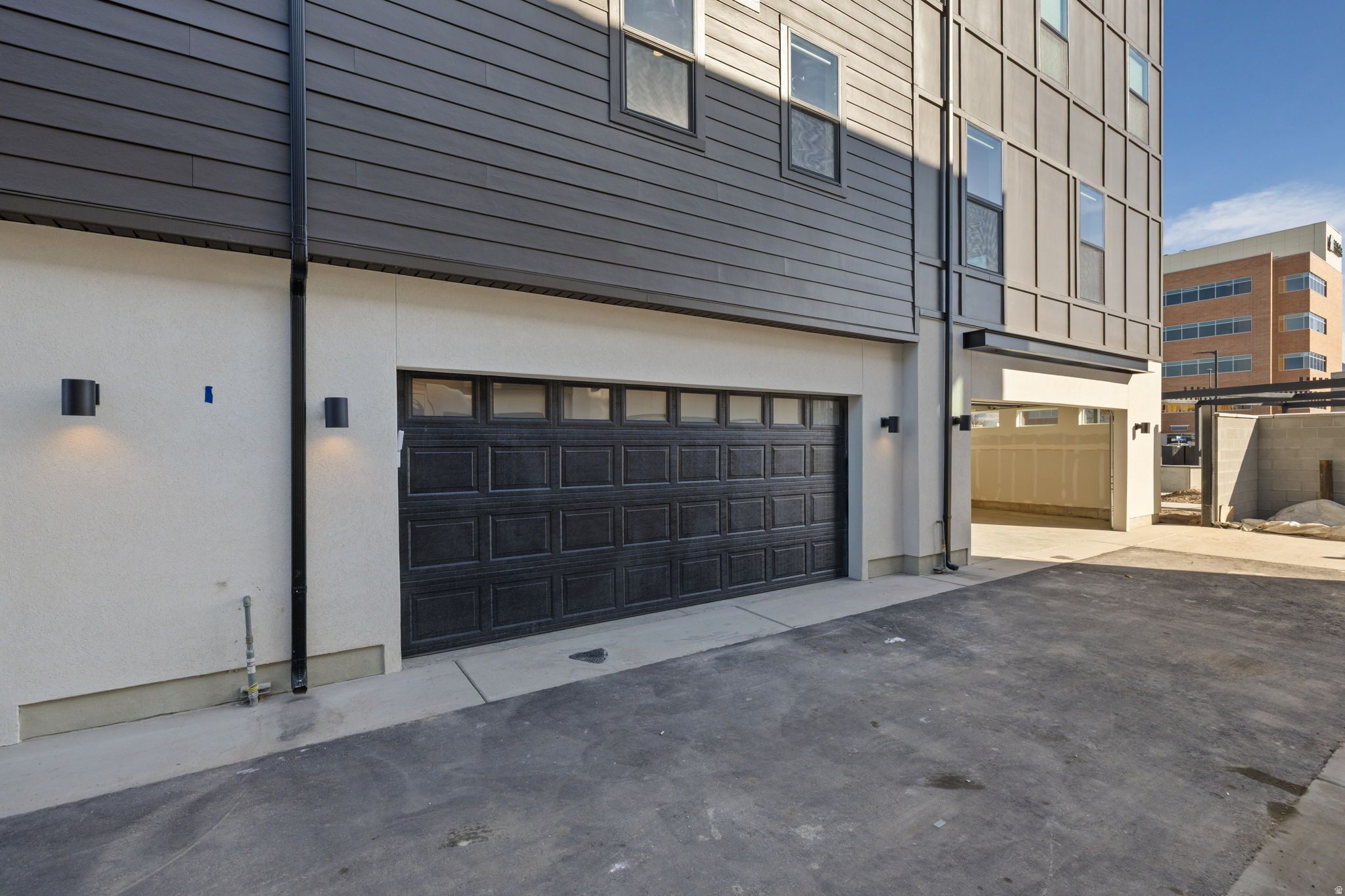 THE MONROE - Residential