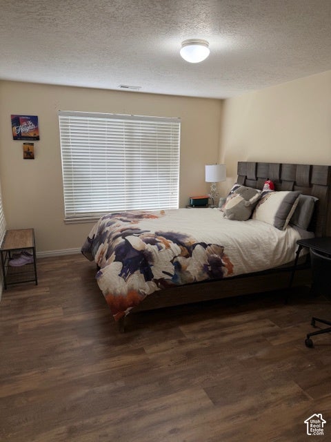 Tiny photo for 9476 S HIDDEN POINT DR W, Sandy, UT 84070 (MLS # 2189822)