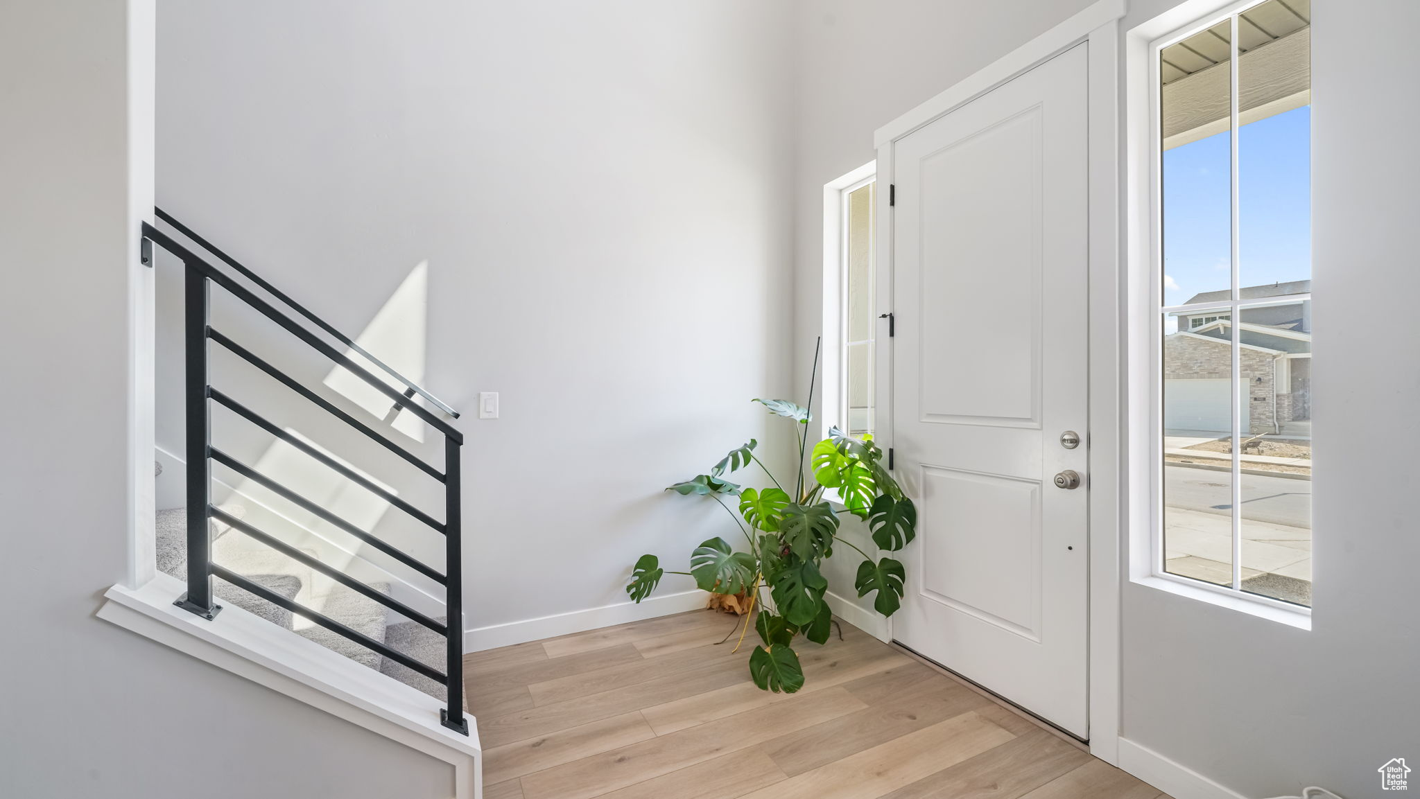BROADVIEW SHORES 618 - Residential