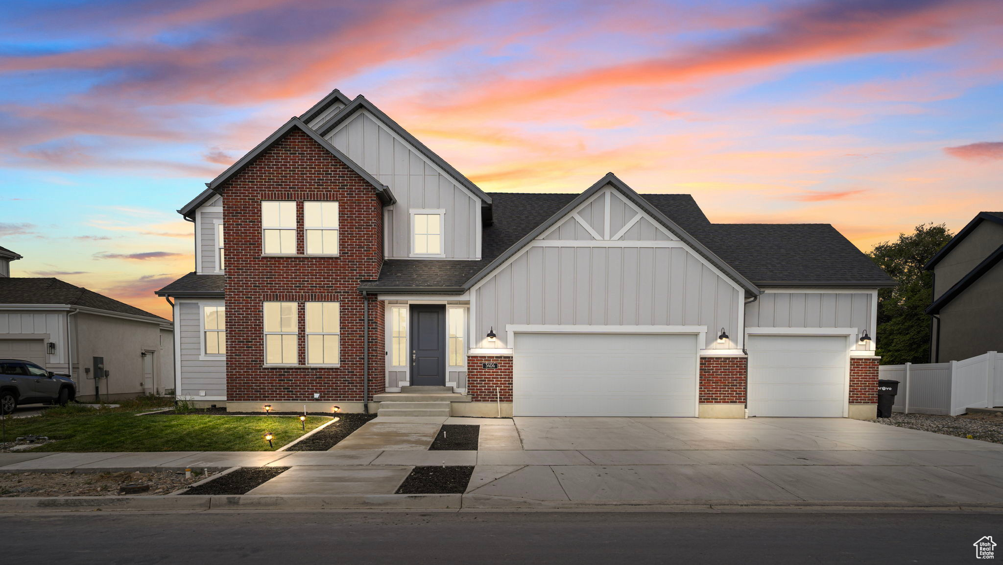 BROADVIEW SHORES 618 - Residential