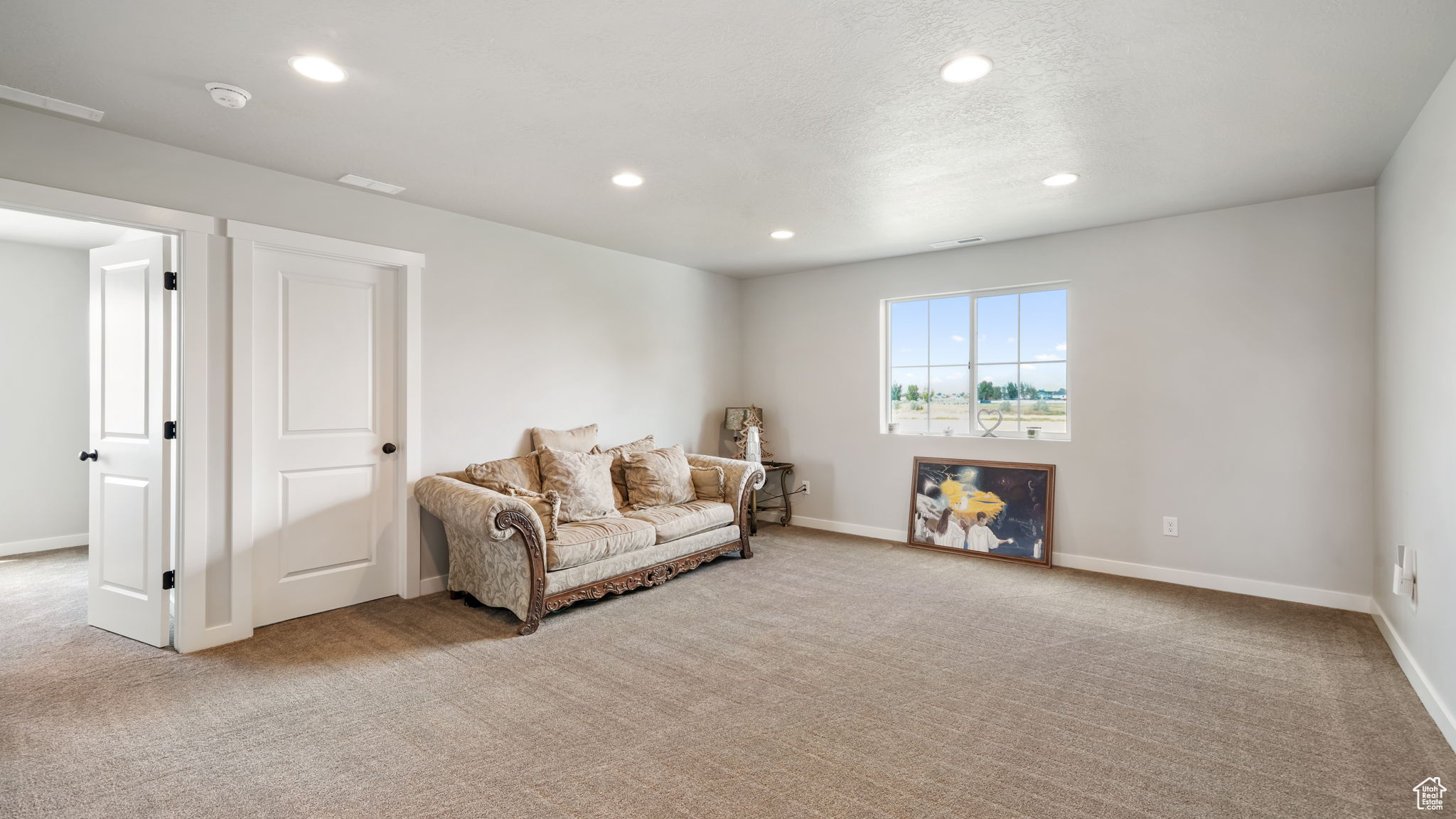 BROADVIEW SHORES 618 - Residential