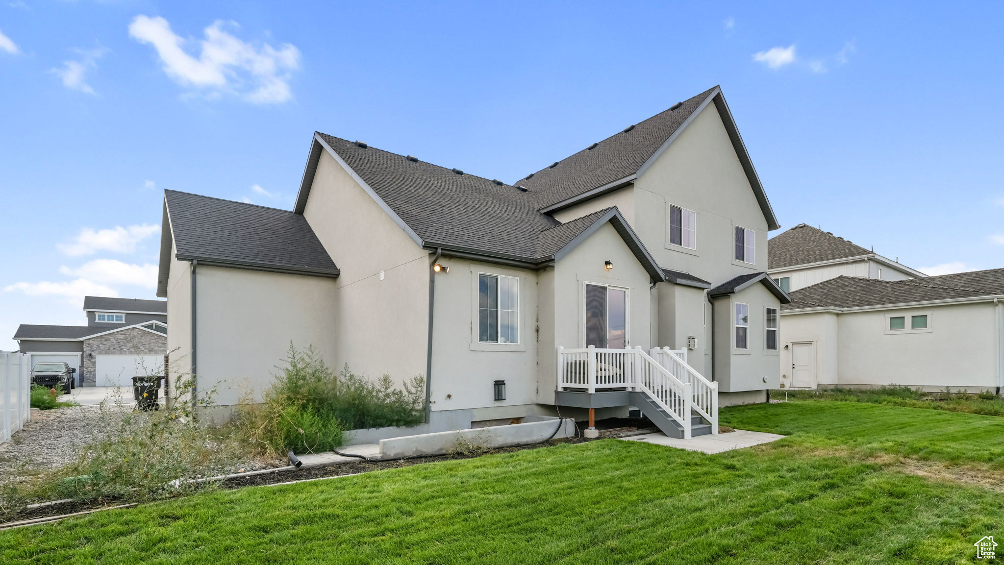 BROADVIEW SHORES 618 - Residential