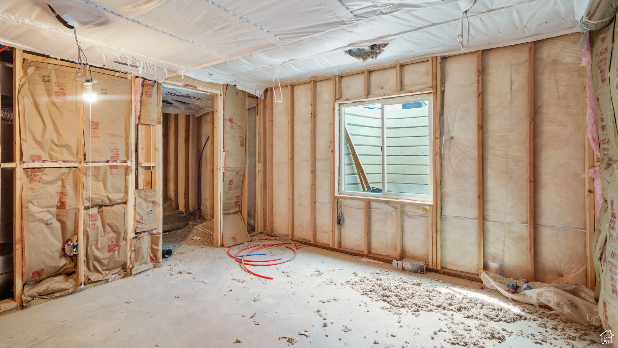 BROADVIEW SHORES 618 - Residential