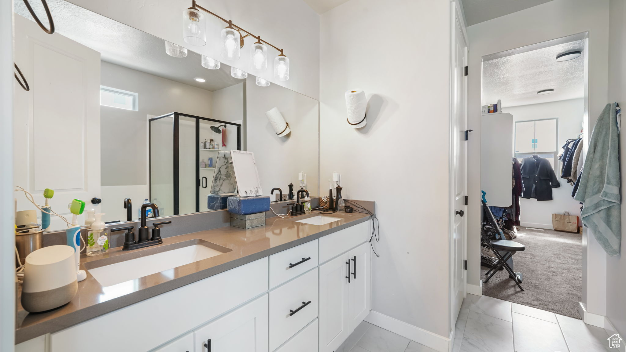 BROADVIEW SHORES 618 - Residential
