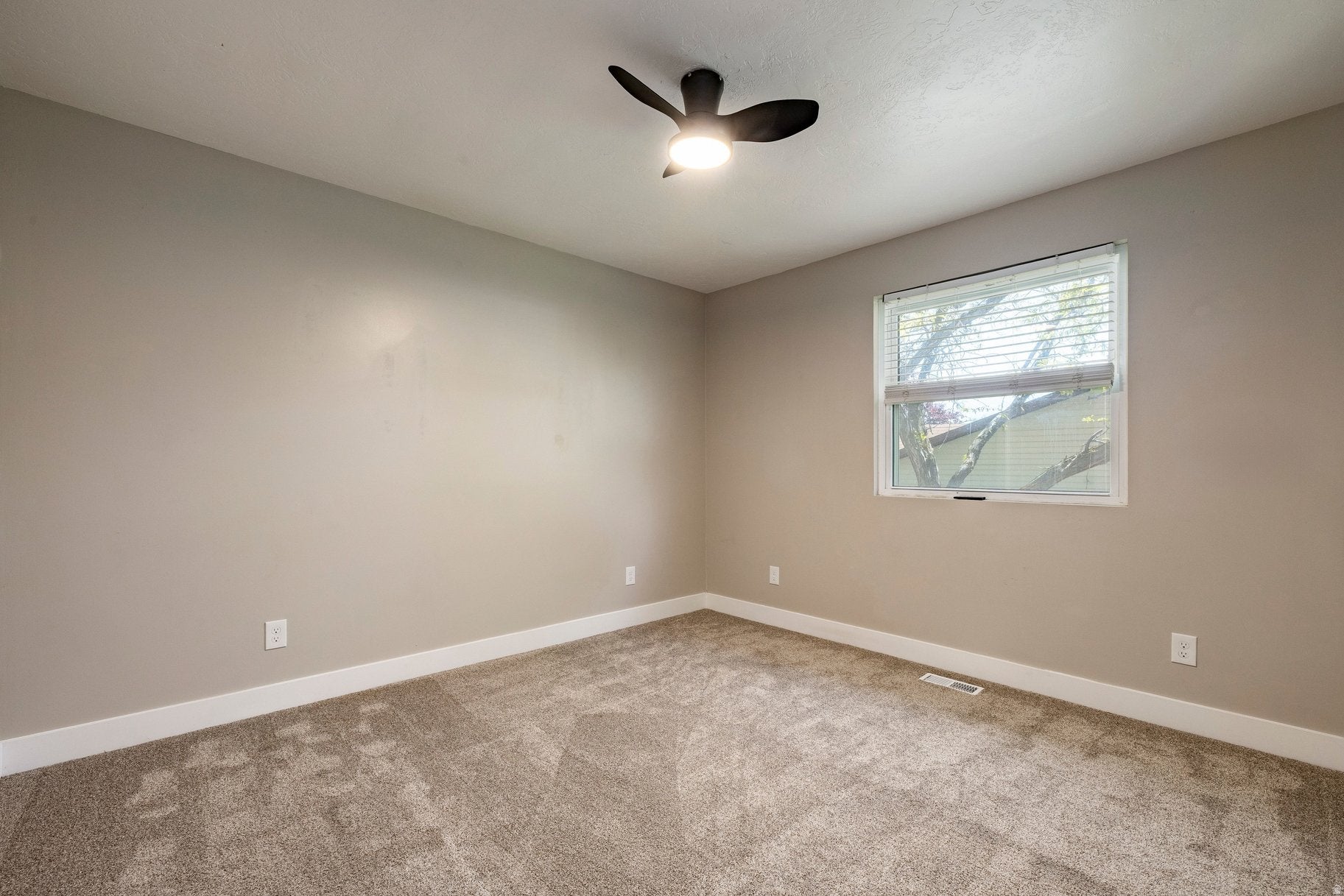 PHEASANT RUN ESTATES - Residential