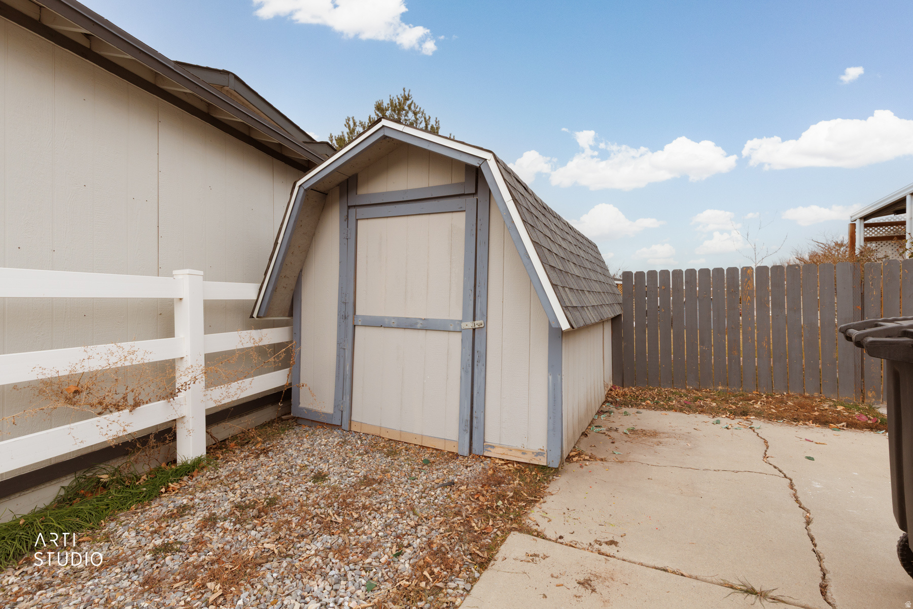 OAKBROOK - Residential