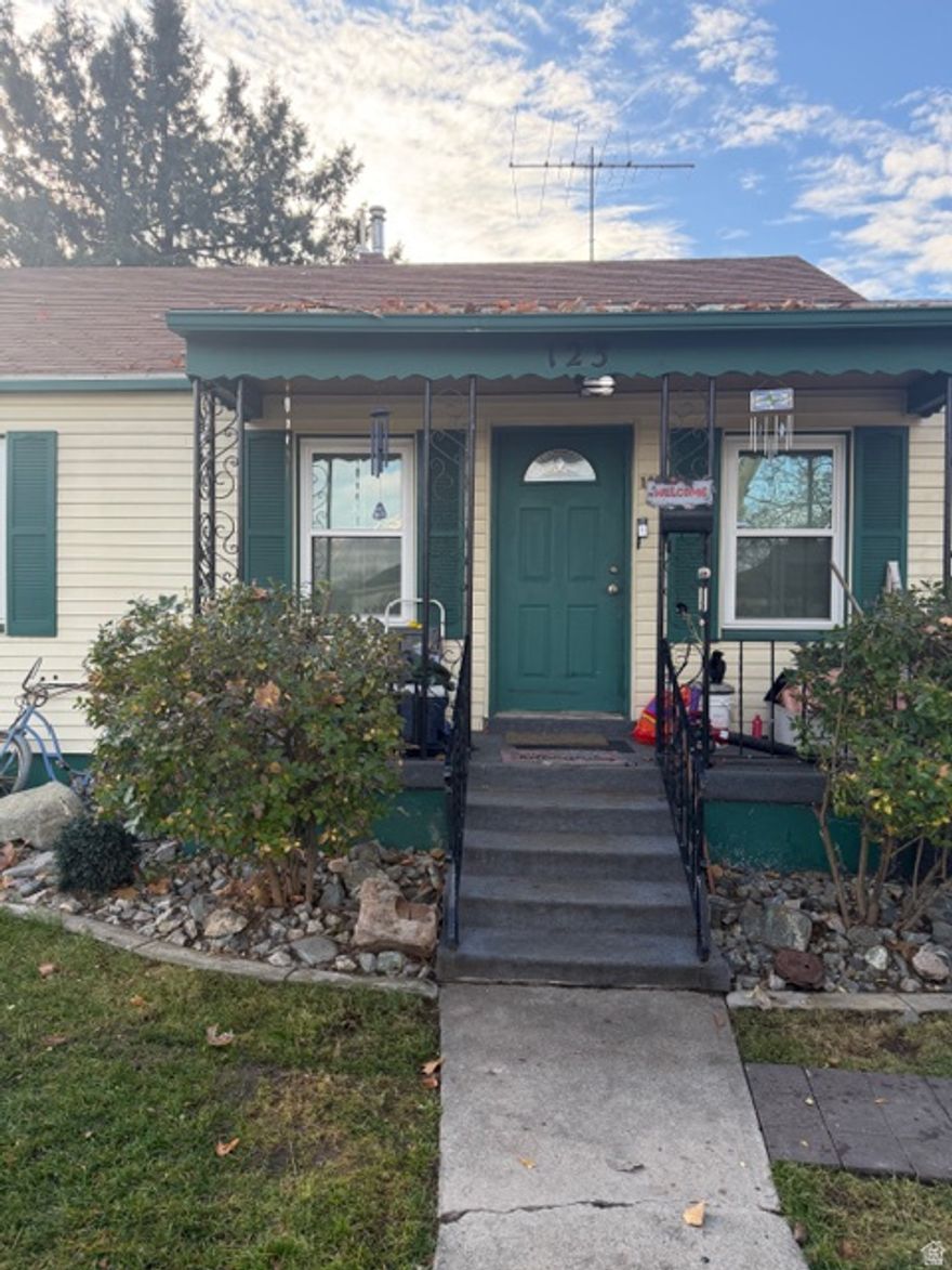 Home needs a little TLC but has great potential.  All offers are subject to court approval.