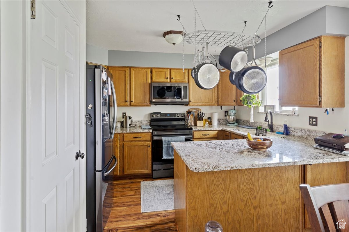 6241 S Barton Park Dr, West Jordan, Utah image 9
