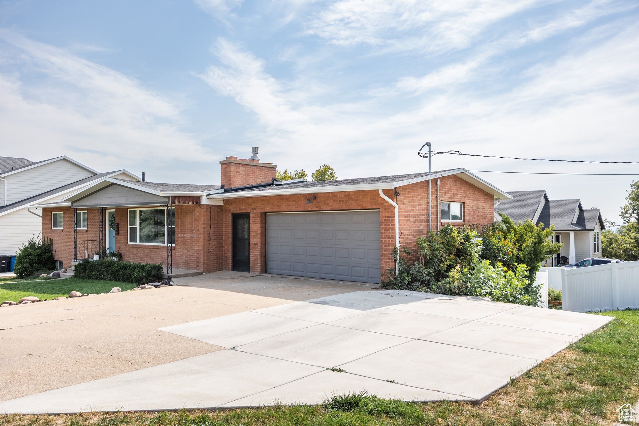 HILTON HOMES - Residential