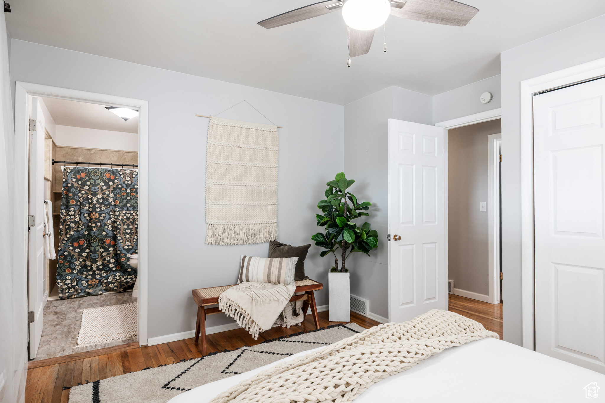 HILTON HOMES - Residential