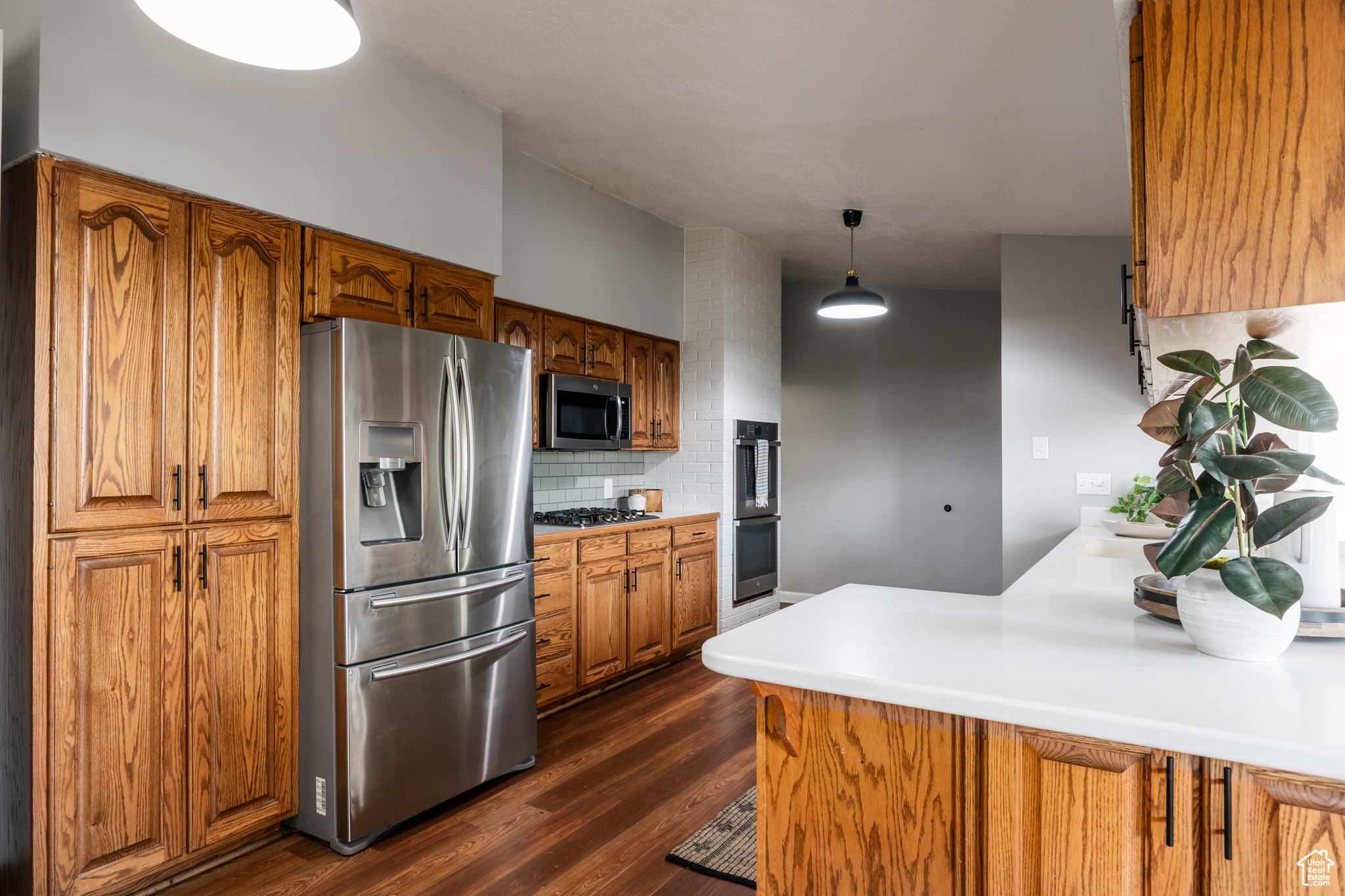HILTON HOMES - Residential