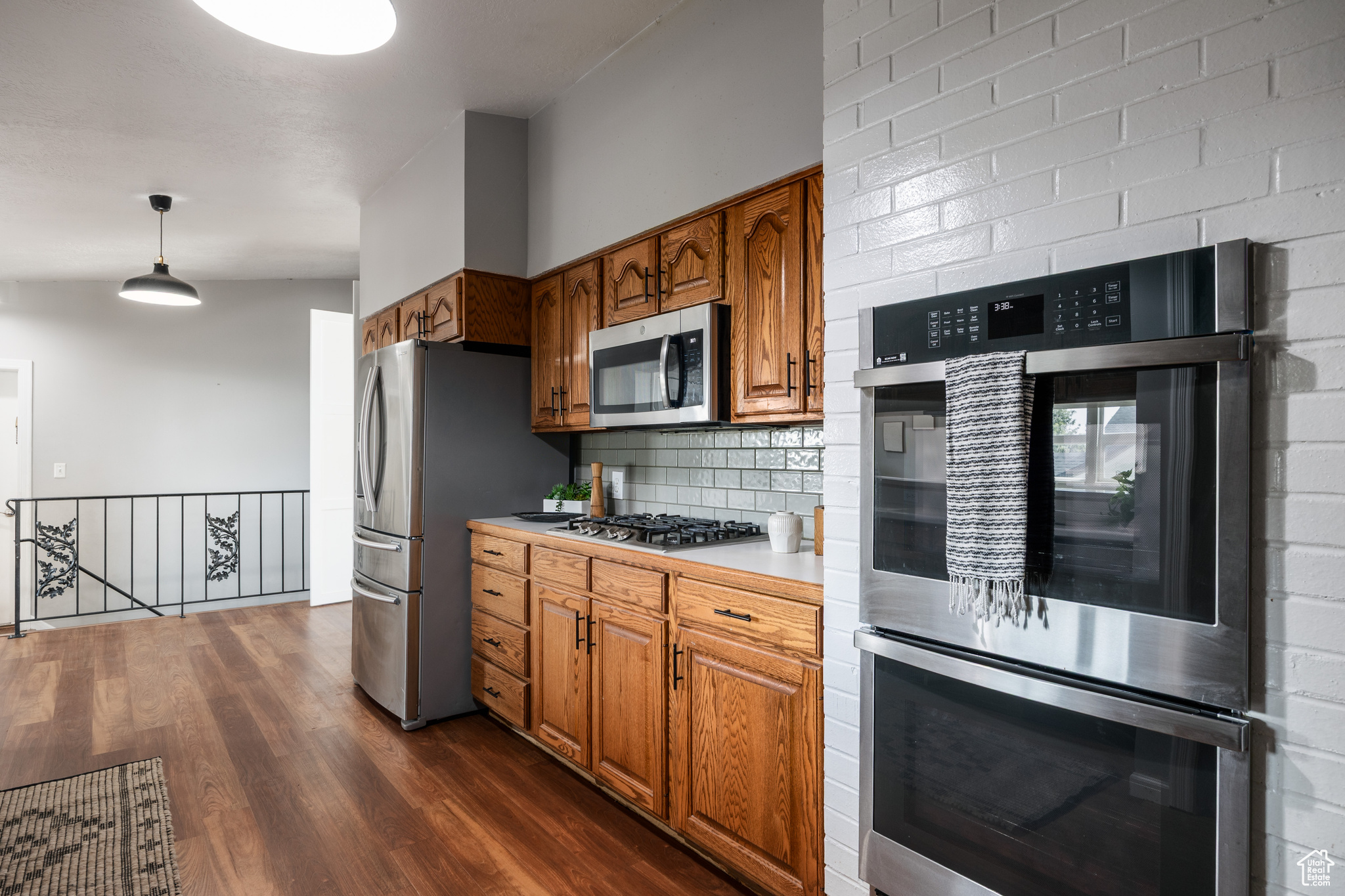 HILTON HOMES - Residential