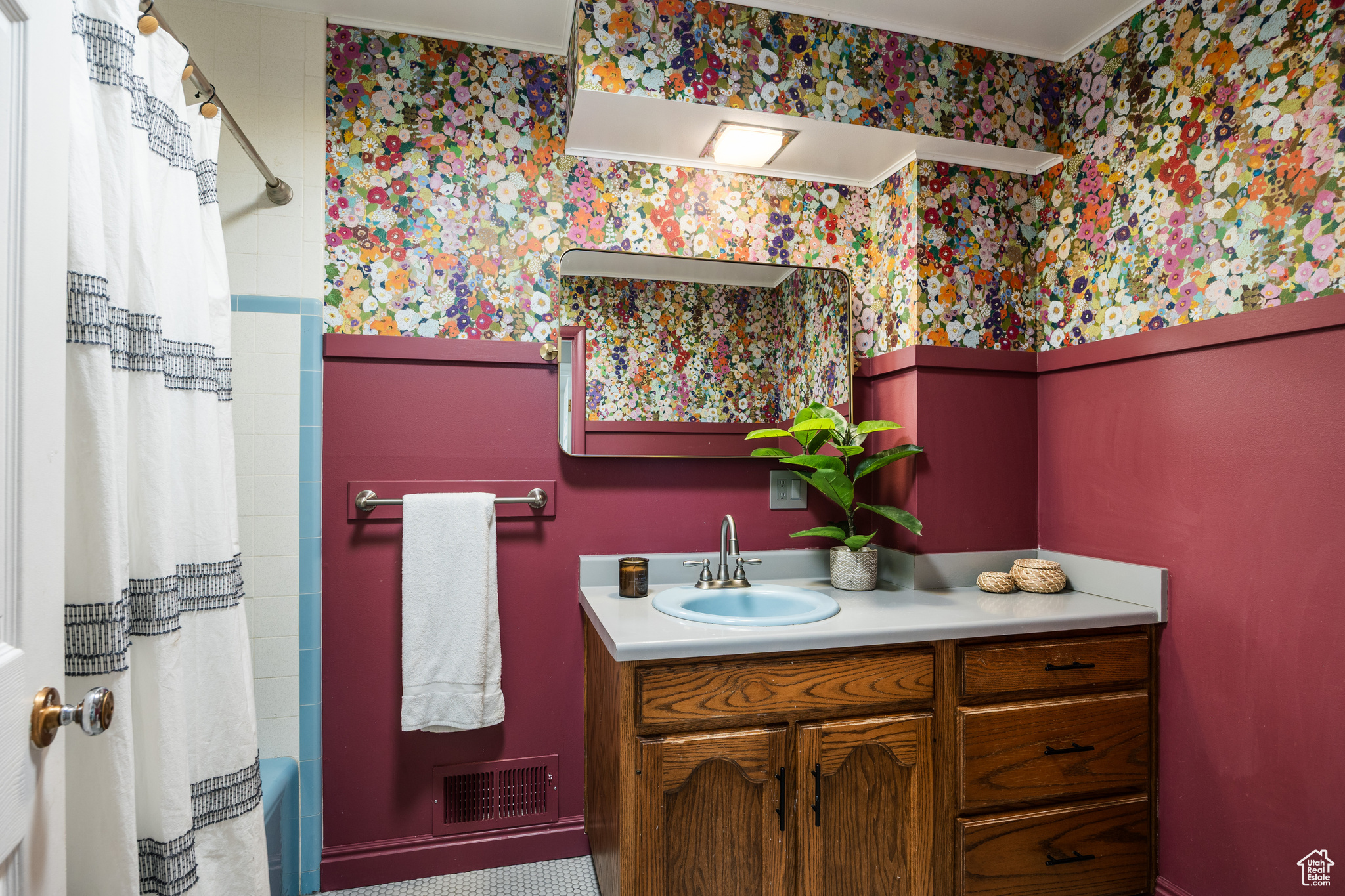 HILTON HOMES - Residential