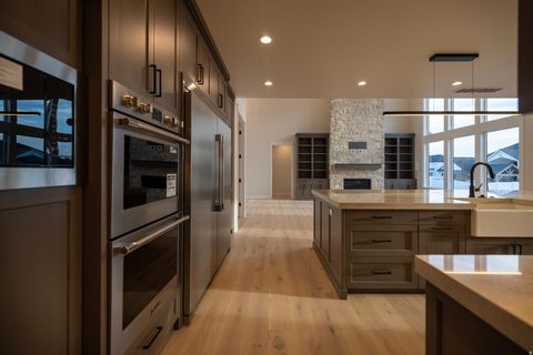 Tiny photo for 904 S 1900 W, Layton, UT 84041 (MLS # 2153319)