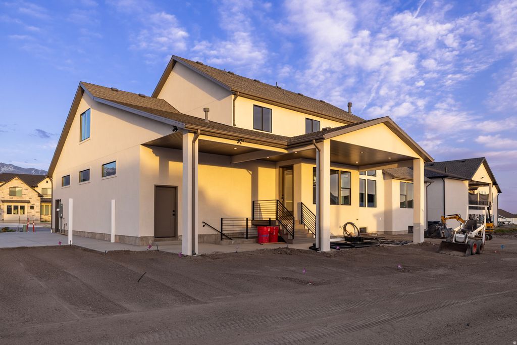 Photo of 904 S 1900 W, Layton, UT 84041 (MLS # 2153319)